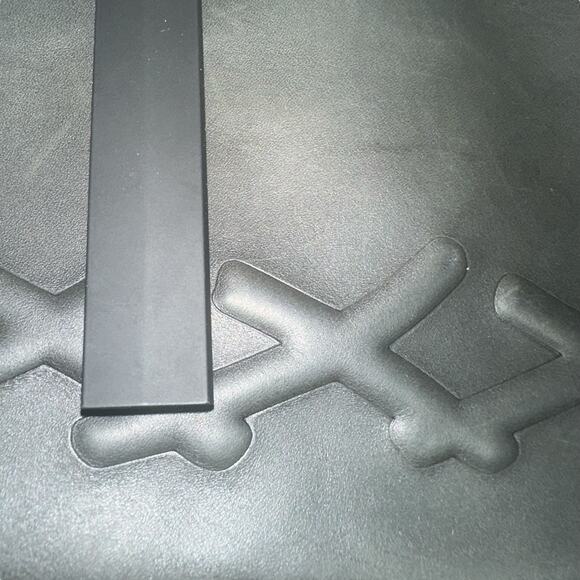 Ermenegildo Zegna XXX Leather Flat Zip Pouch Gray Crossbody Bag shoulder - Picture 4 of 16